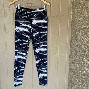 Victoria’s Secret leggings